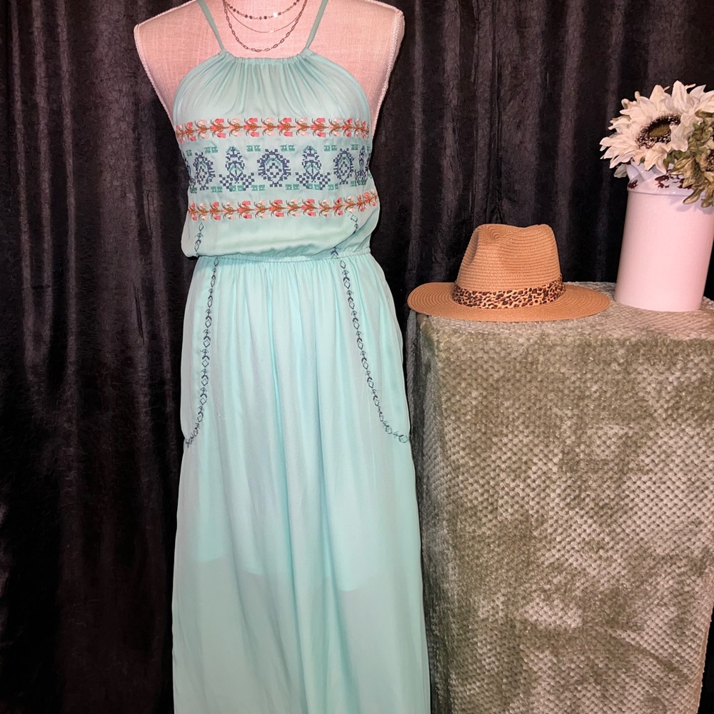 Juniors green maxi dress